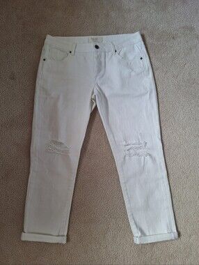 Rachel Roy White Denim Distressed Knee White Girlfriend Jeans Button Fly 28